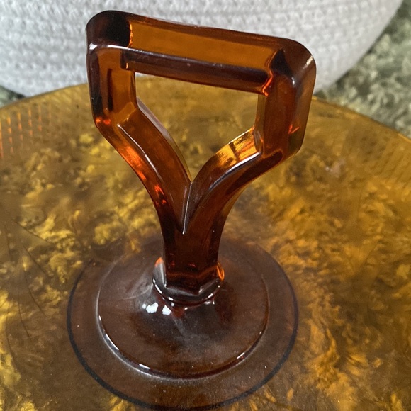 VINTAGE ETCHED AMBER GLASS SANDWICH PLATE - Picture 3 of 5